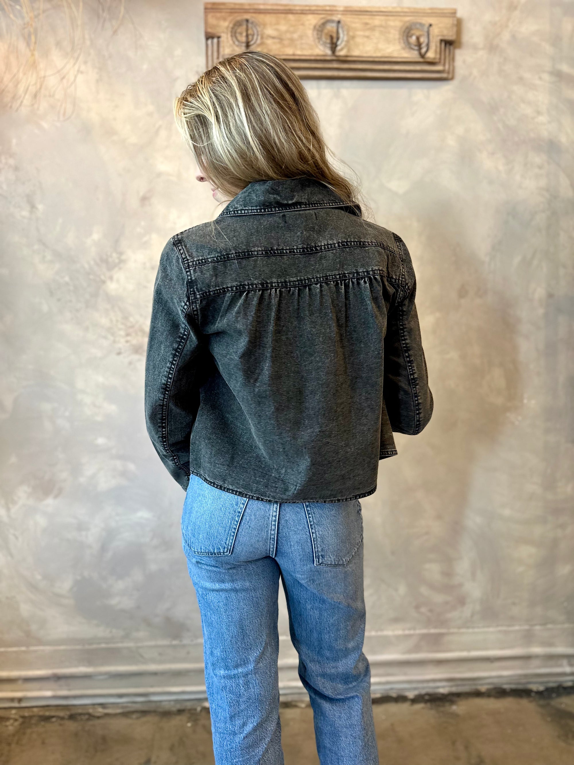 Peter Pan Collar Jacket - Black