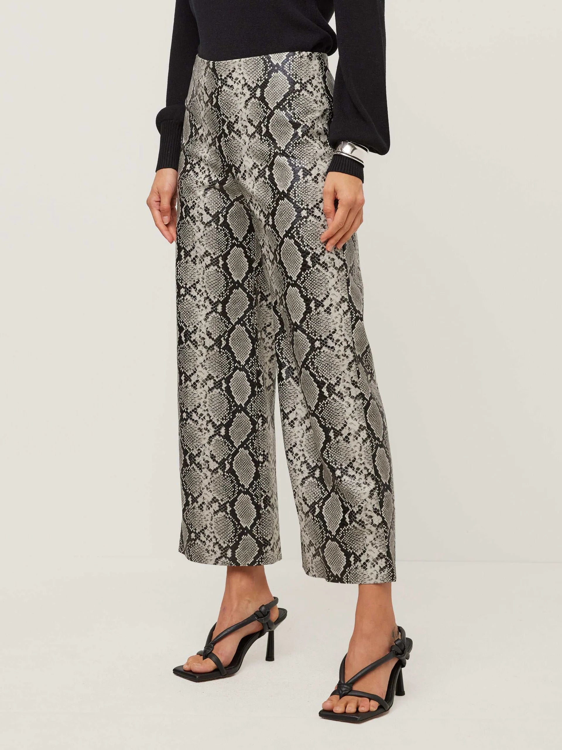 Kelly Cropped Pants - Snake Print