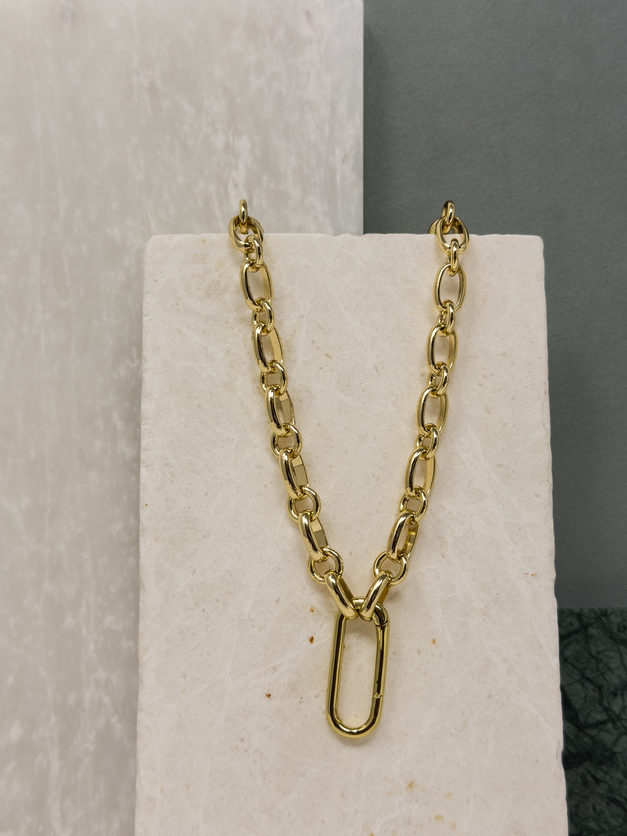 Figgy 18" Large Oval Mix Link Chain