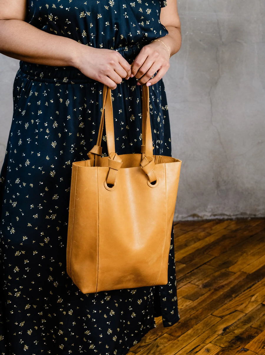 Cait Knotted Tote - Cognac