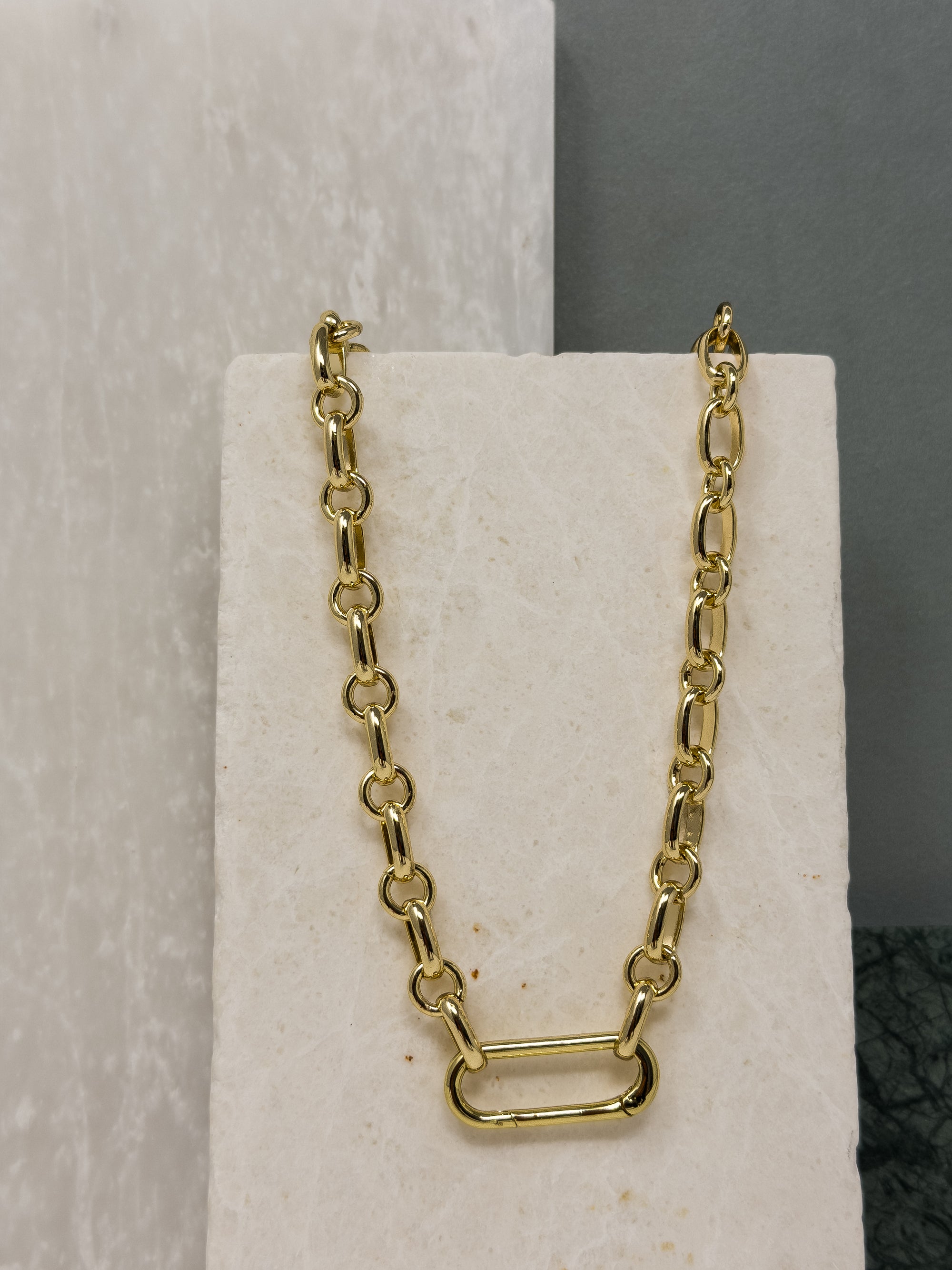 Figgy 18" Large Oval Mix Link Chain
