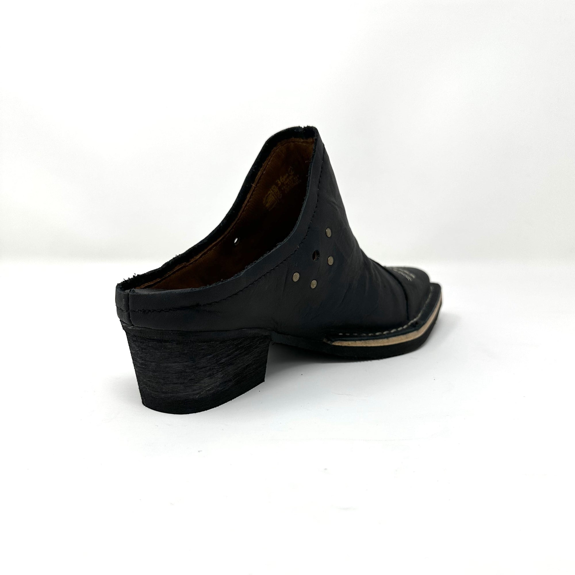 Nubs Western Mule - Black