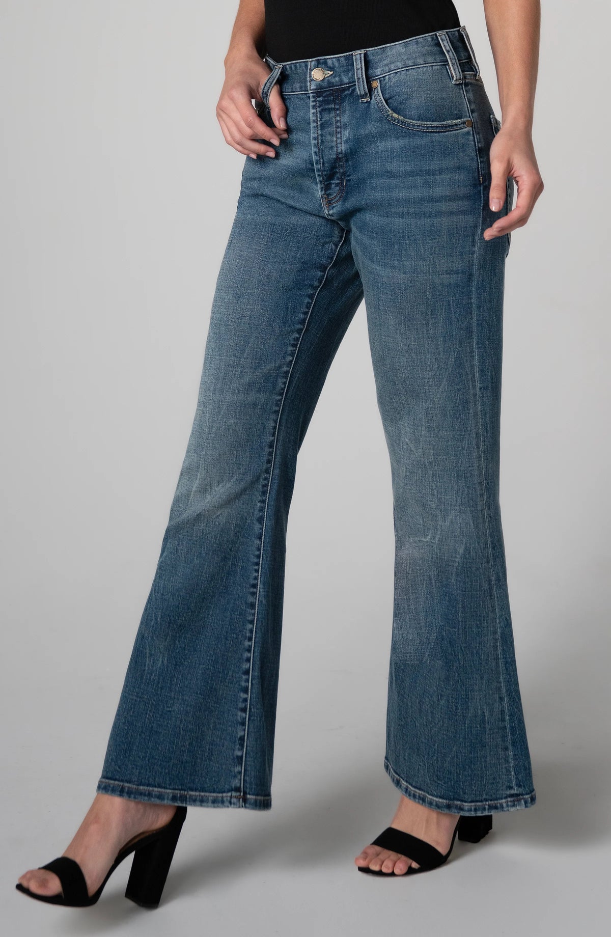 Dakota Flare Jean - Rose Star