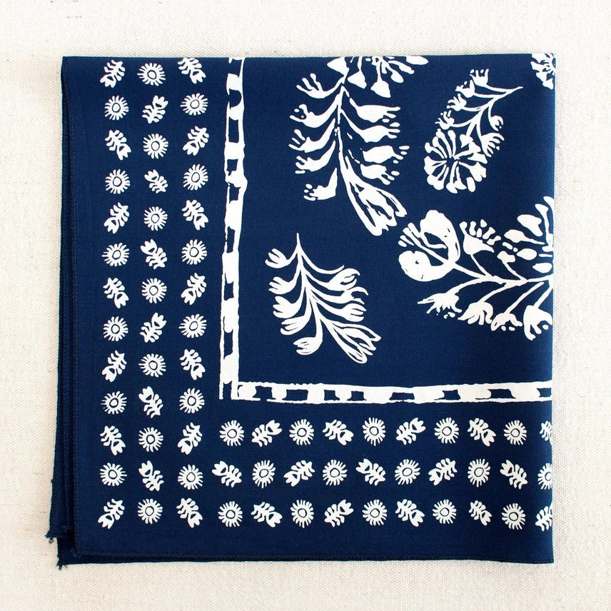 Flora Bandana - Navy