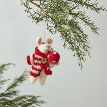 Stuart Mouse w/Mushroom Ornament