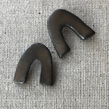 JKH Arch Shaped Earring Studs - Black